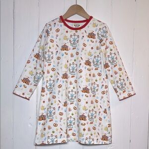 THE OAKS APPAREL VGUC Long Sleeve Carnival Dress